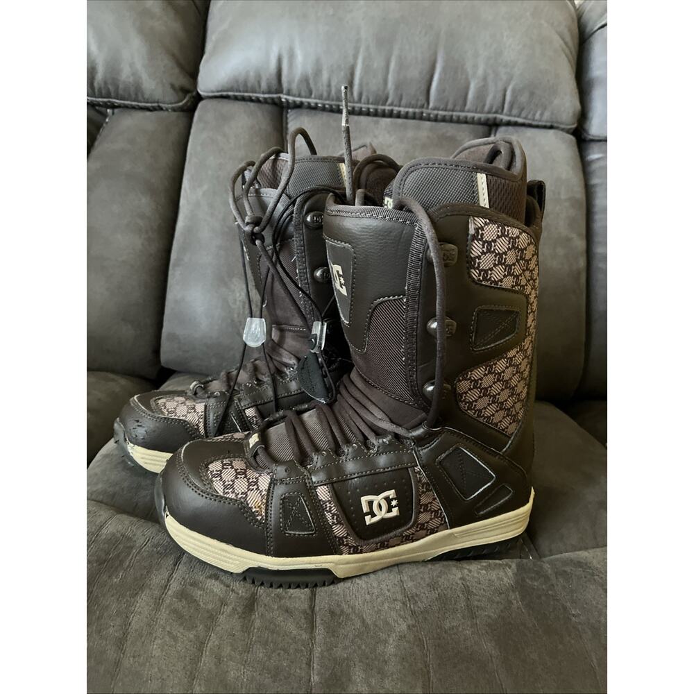 DC Shoe Co USA Girl’s Phase DC Logo Snowboard Snow Boots ~ Size 9